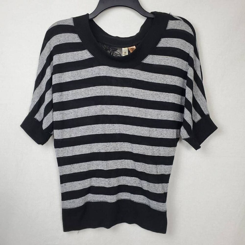 Eyeshadow Medium Black/Gray Sweater